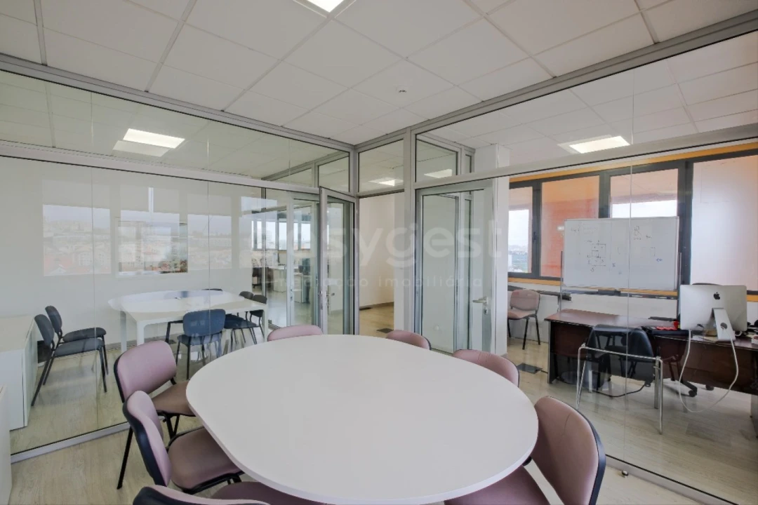 Escritório para Venda em Carnaxide e Queijas Foto 8