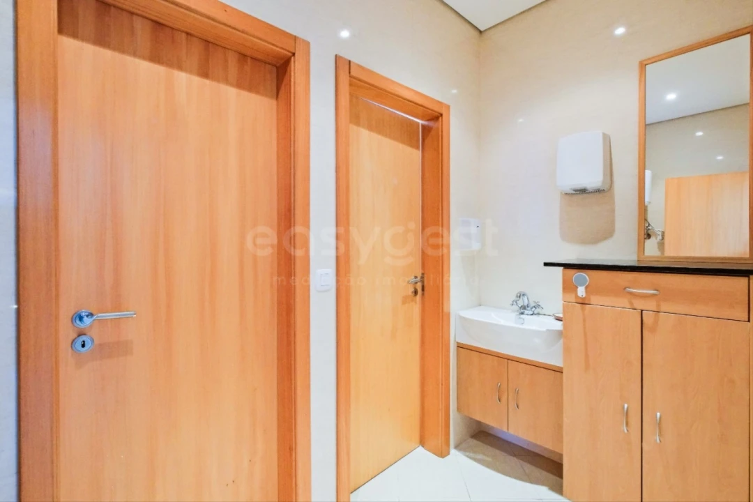 Escritório para Venda em Carnaxide e Queijas Foto 21