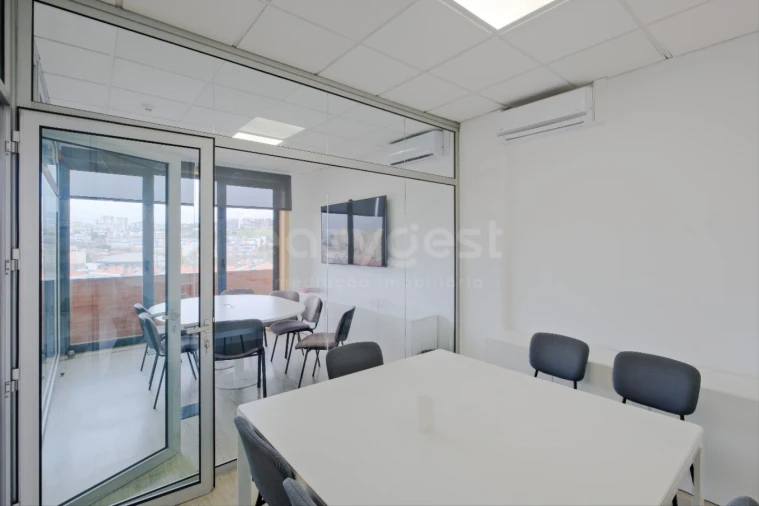 Escritório para Venda em Carnaxide e Queijas Foto 9