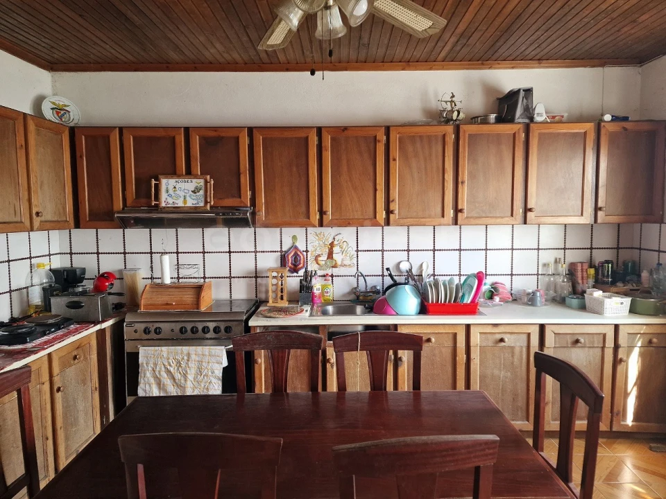 Moradia T3 para Venda em Ribeiras Foto 6