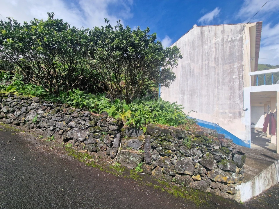 Moradia T3 para Venda em Ribeiras Foto 24