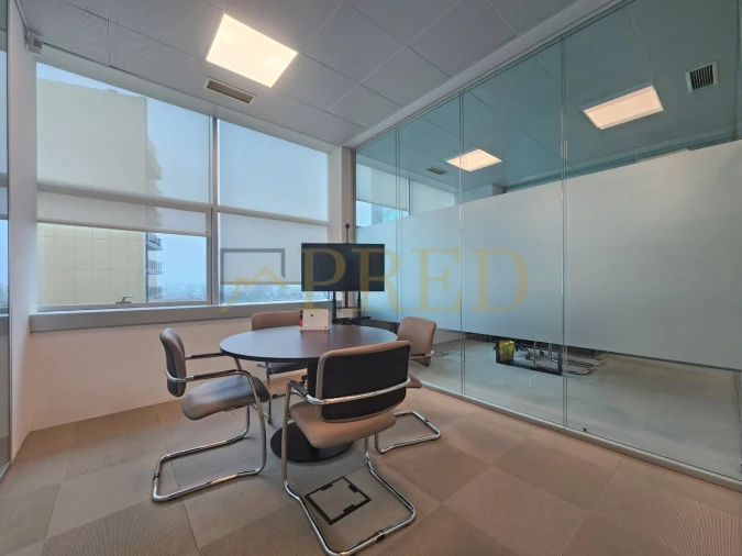 Escritório para Arrendamento em Santa Marinha e São Pedro da Afurada Foto 6