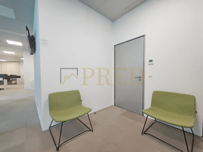 Escritório para Arrendamento em Santa Marinha e São Pedro da Afurada Foto 8