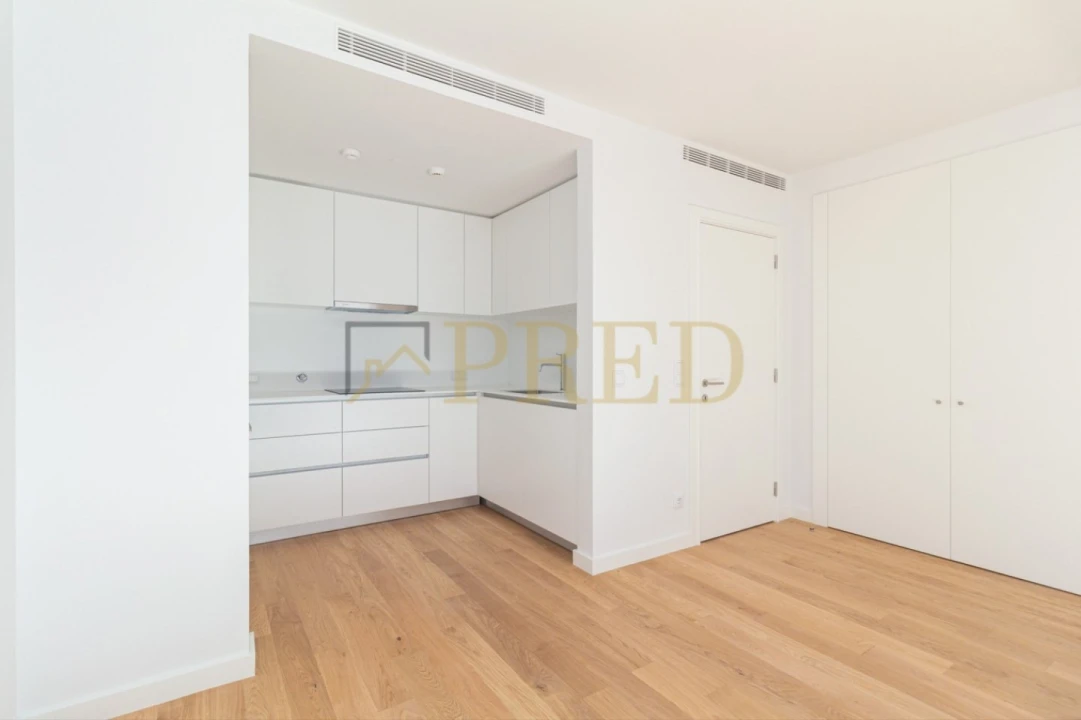 Apartamento T2 para Venda em Lordelo do Ouro e Massarelos Foto 7