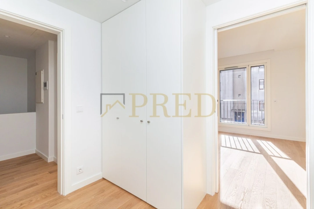 Apartamento T2 para Venda em Lordelo do Ouro e Massarelos Foto 14