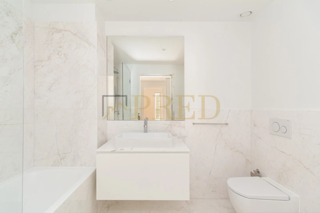 Apartamento T2 para Venda em Lordelo do Ouro e Massarelos Foto 18