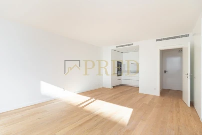 Apartamento T2 para Venda em Lordelo do Ouro e Massarelos