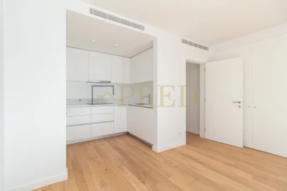 Apartamento T2 para Venda em Lordelo do Ouro e Massarelos
