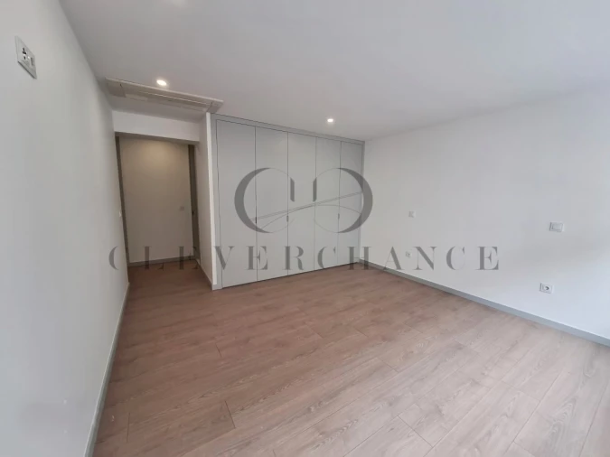 Apartamento T4 para Venda em Cedofeita, Santo Ildefonso, Sé, Miragaia, São Nicolau e Vitória Foto 9