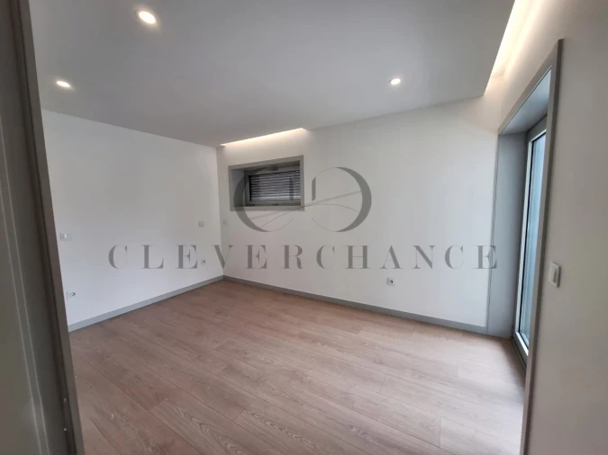Apartamento T4 para Venda em Cedofeita, Santo Ildefonso, Sé, Miragaia, São Nicolau e Vitória Foto 10