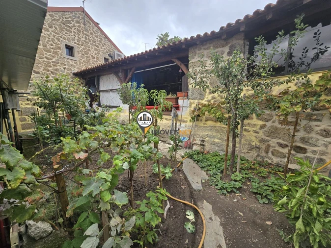 Moradia T3 para Venda em Tinalhas Foto 3