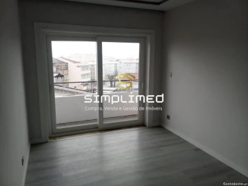 Apartamento T3 para Venda em Ermesinde