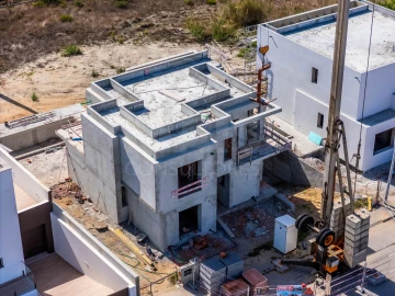 Moradia T4 para Venda em Atouguia da Baleia