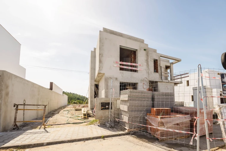 Moradia T4 para Venda em Atouguia da Baleia Foto 3
