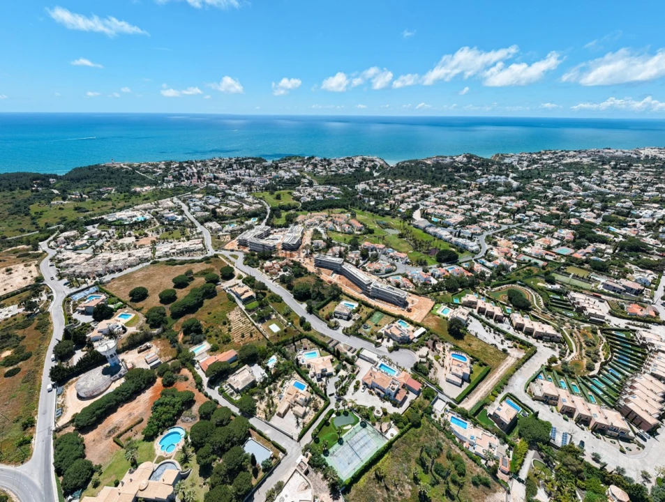 Apartamento T2 para Venda em Lagoa e Carvoeiro Foto 2