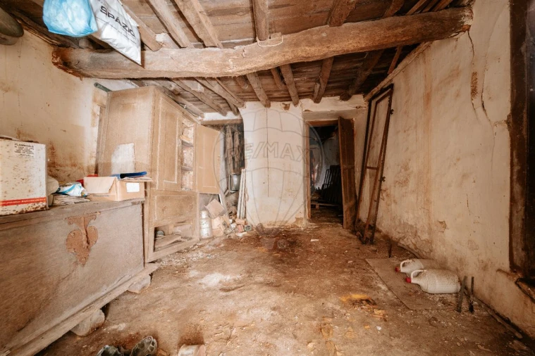 Moradia T4 para Venda em Dois Portos e Runa Foto 21