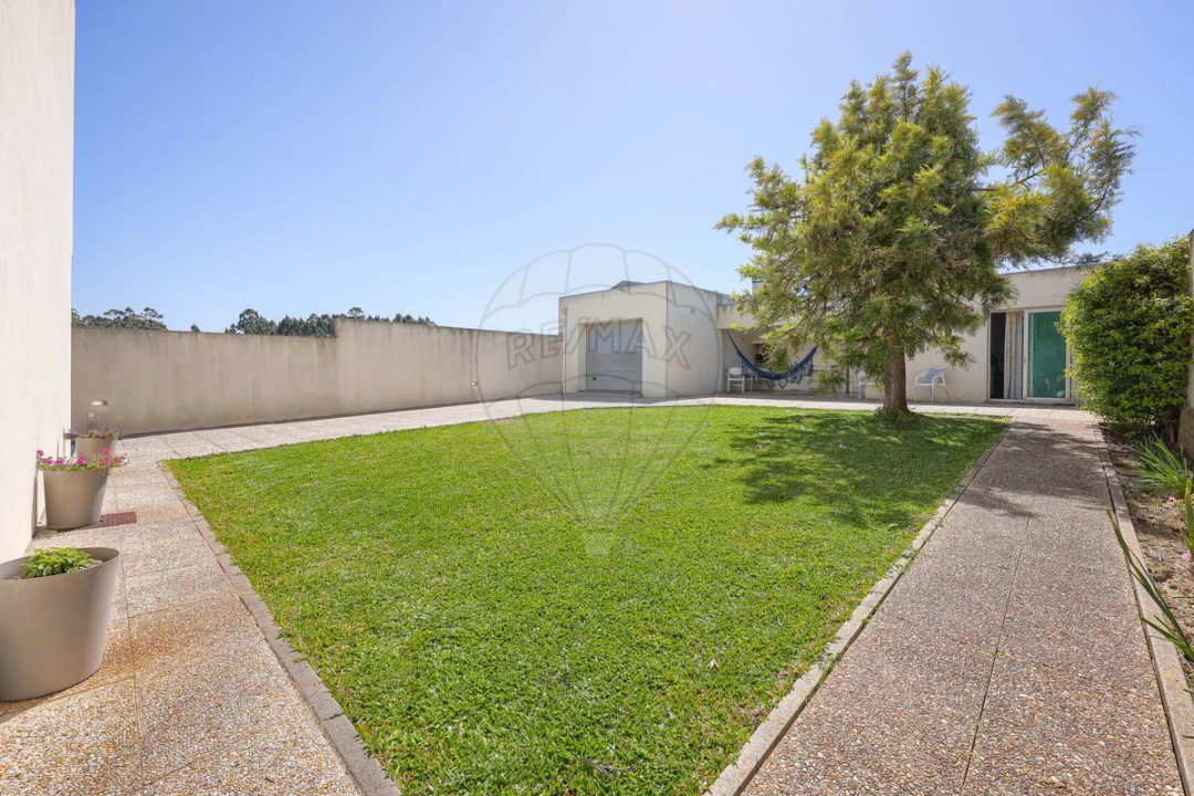 Moradia T4 para Venda em Requeixo, Nossa Senhora de Fátima e Nariz Foto 32