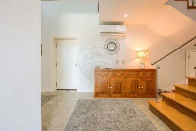 Moradia T4 para Venda em Requeixo, Nossa Senhora de Fátima e Nariz
