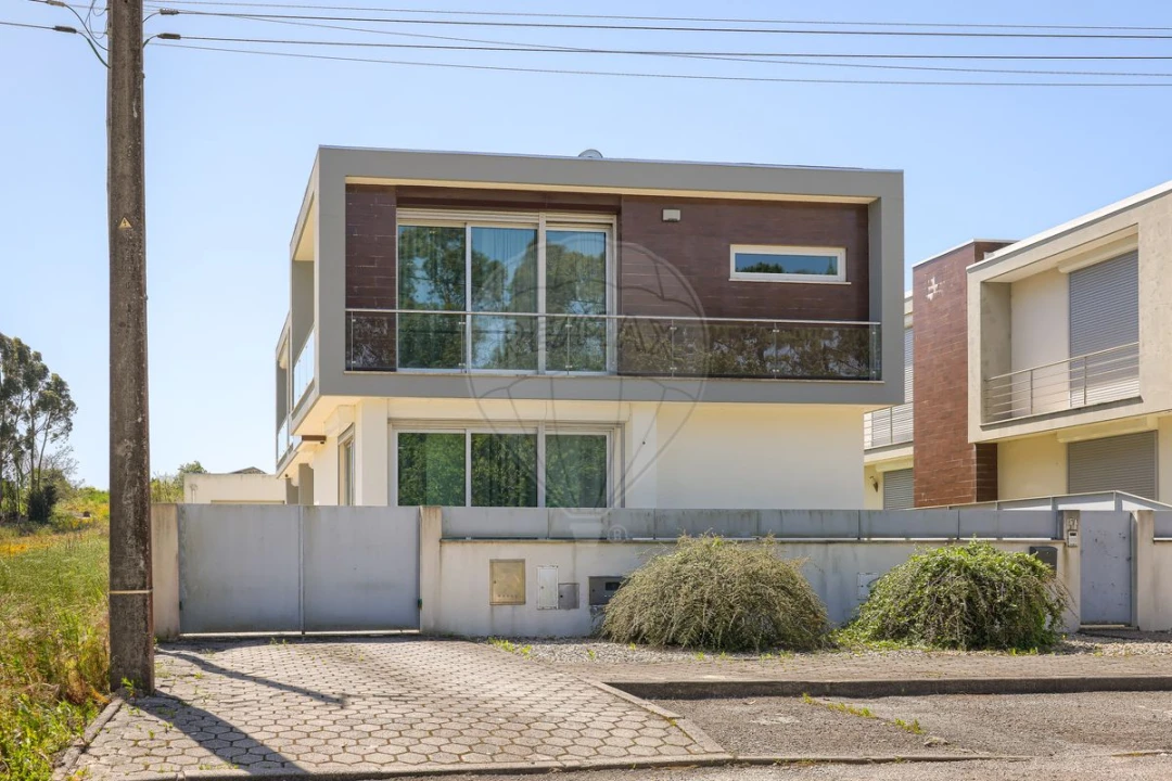 Moradia T4 para Venda em Requeixo, Nossa Senhora de Fátima e Nariz Foto 33
