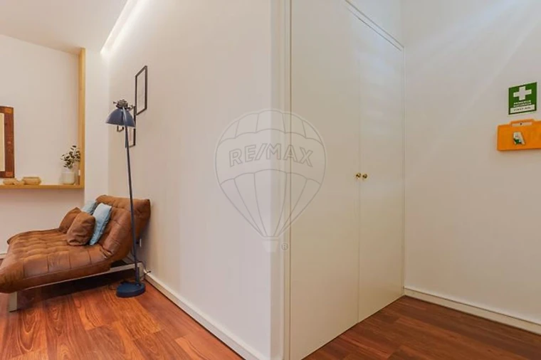 Escritório para Venda em Cedofeita, Santo Ildefonso, Sé, Miragaia, São Nicolau e Vitória Foto 9