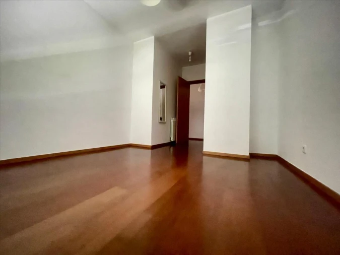 Apartamento T3 para Venda em Oliveira do Douro Foto 11