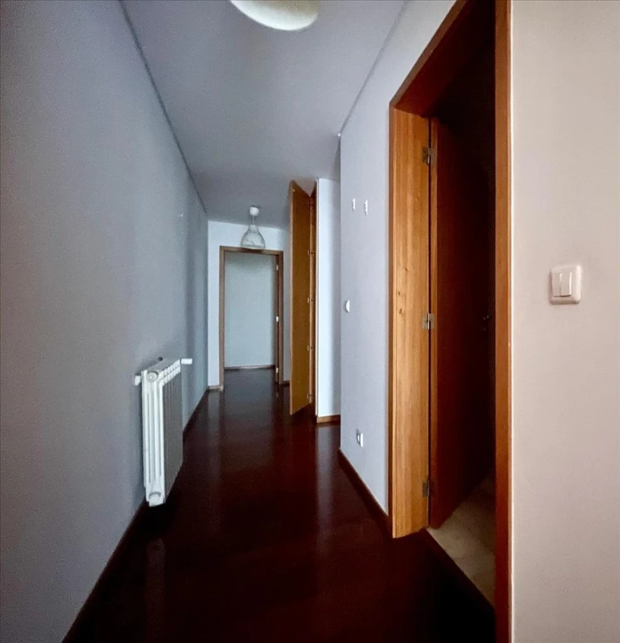 Apartamento T3 para Venda em Oliveira do Douro Foto 12