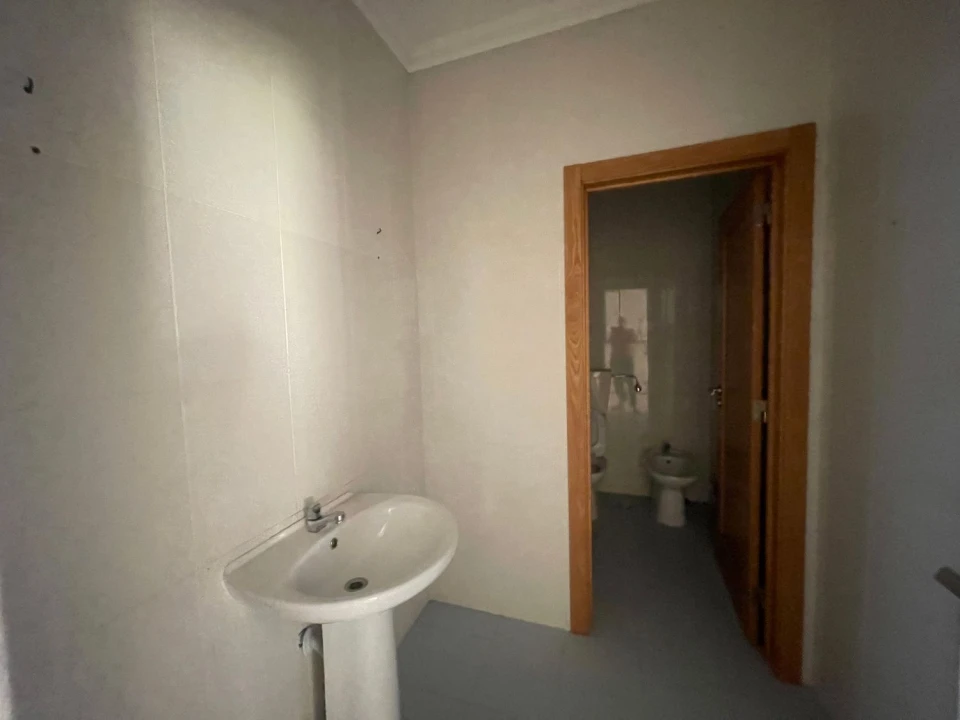 Negócio para Venda em Odivelas Foto 30