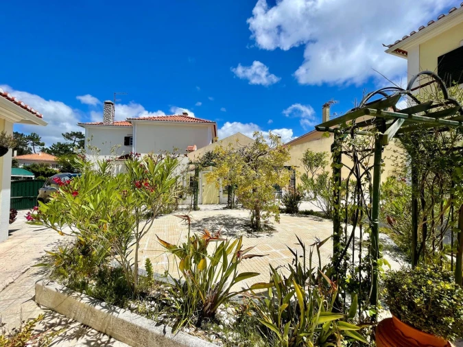 Moradia T3 para Venda em Ericeira Foto 24