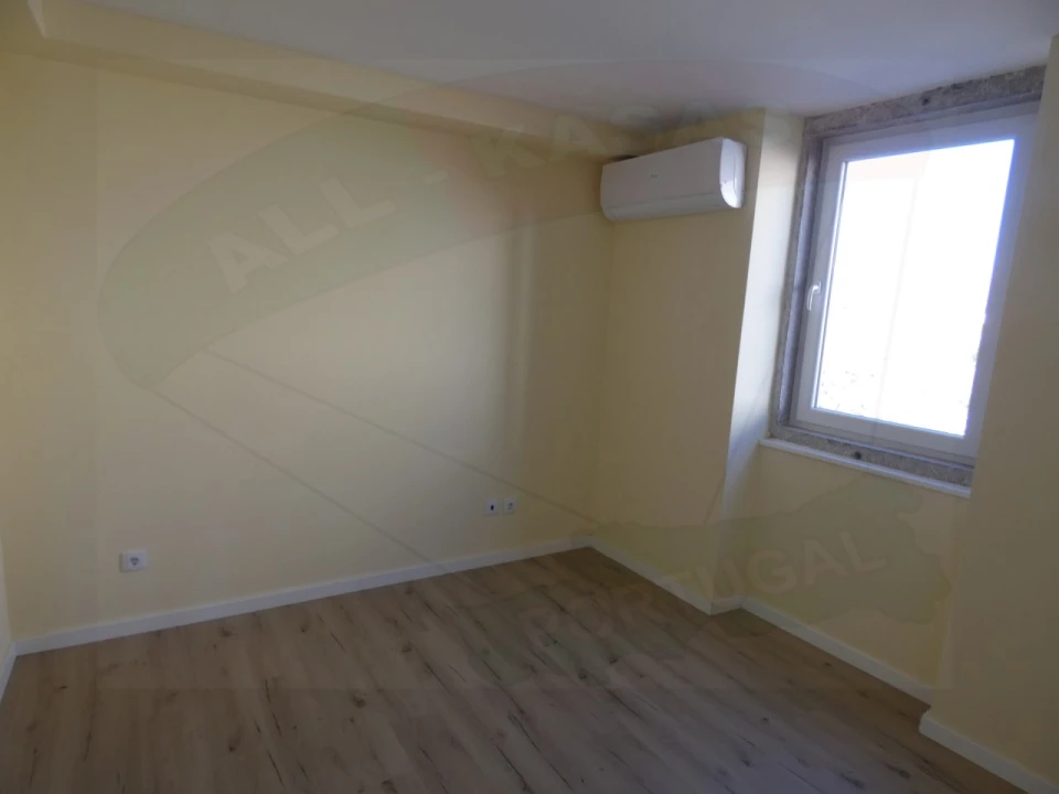 Apartamento T2 para Venda em Massamá e Monte Abraão Foto 8