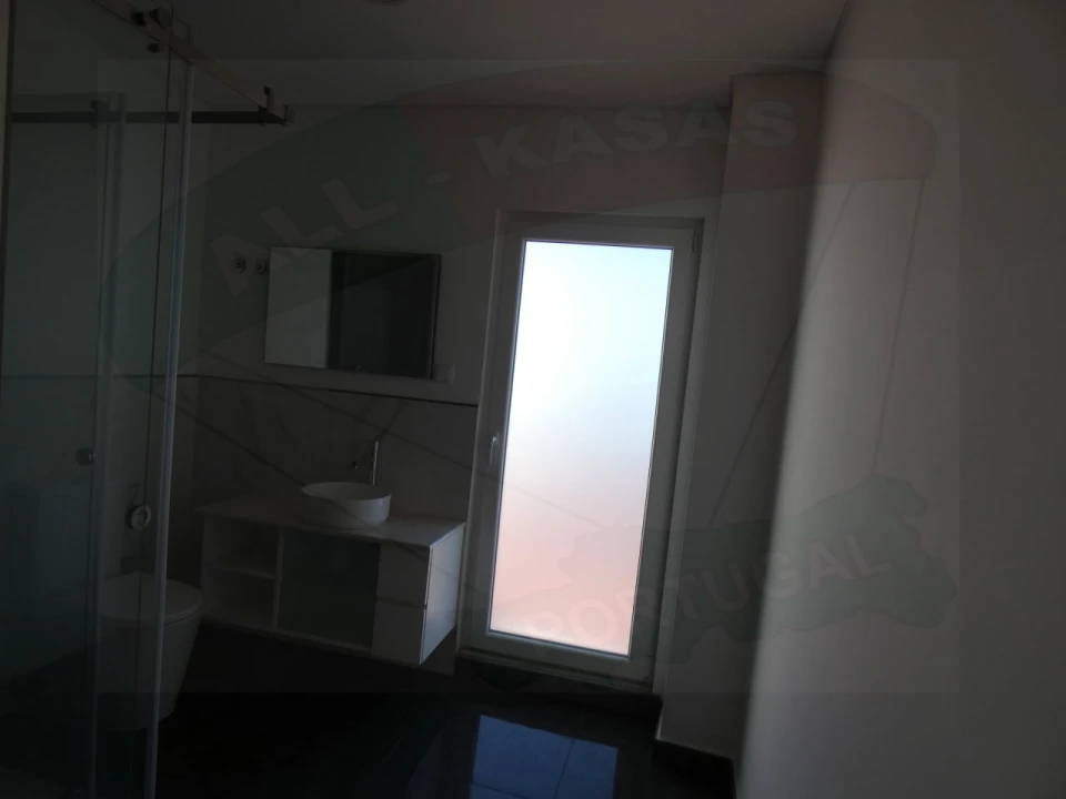 Apartamento T2 para Venda em Massamá e Monte Abraão Foto 12