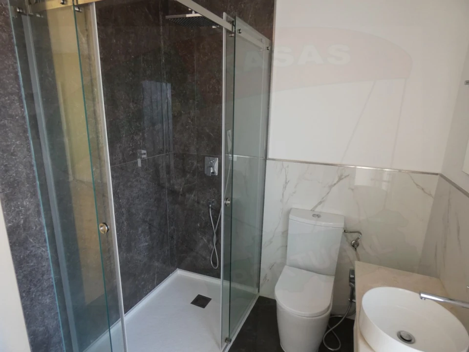 Apartamento T2 para Venda em Massamá e Monte Abraão Foto 14