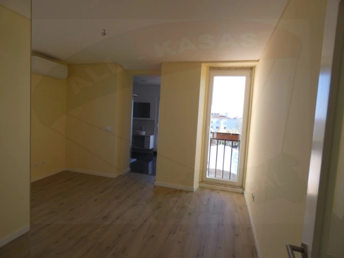 Apartamento T2 para Venda em Massamá e Monte Abraão Foto 9