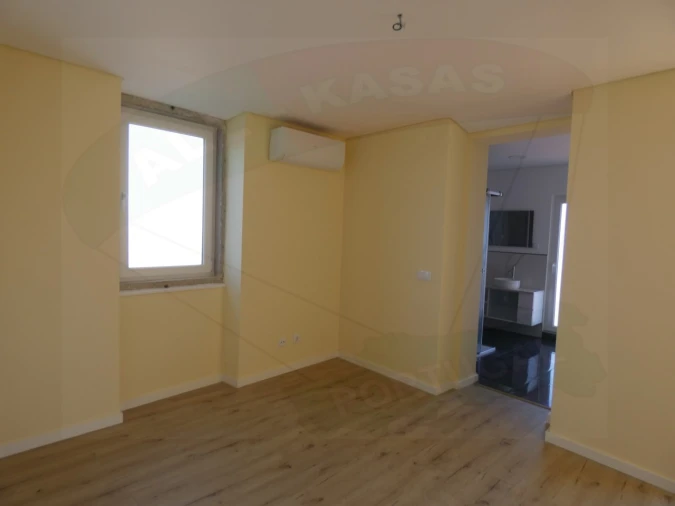 Apartamento T2 para Venda em Massamá e Monte Abraão Foto 10