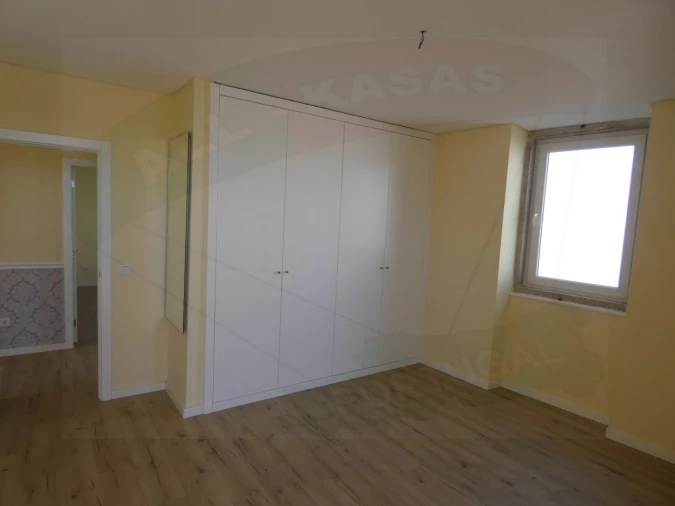 Apartamento T2 para Venda em Massamá e Monte Abraão Foto 11