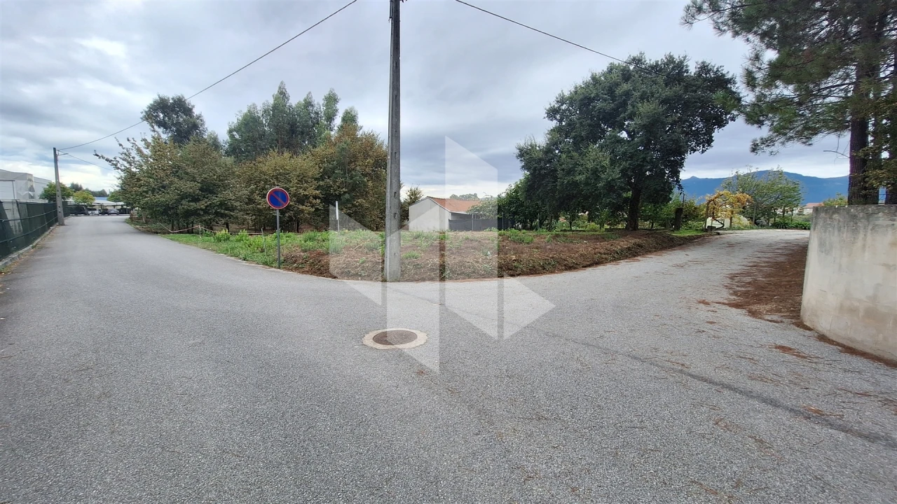 Terreno para Venda em Tondela e Nandufe Foto 1