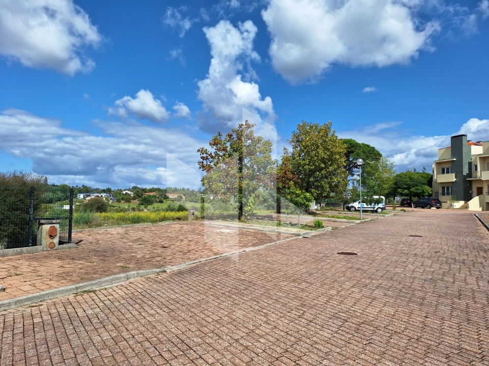 Terreno para Venda em Molelos Foto 9