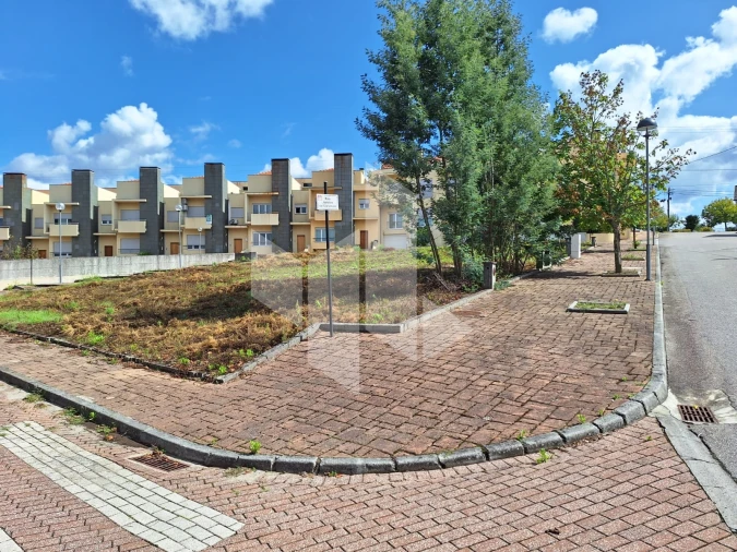 Terreno para Venda em Molelos Foto 4