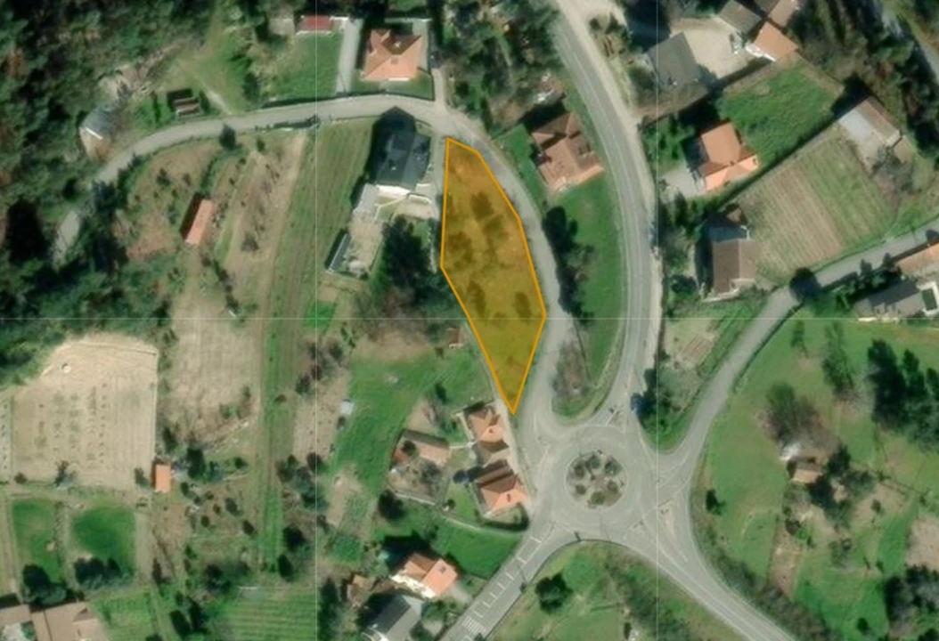 Terreno para Venda em Santiago de Besteiros Foto 9