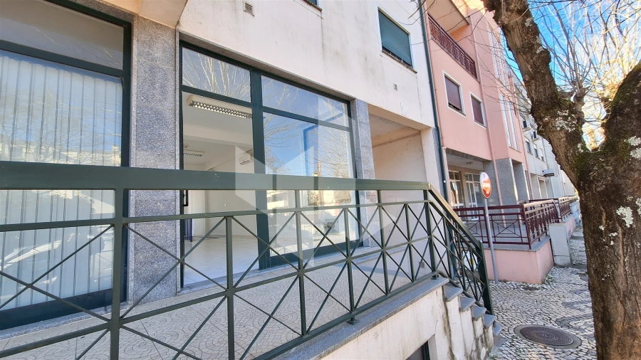 Loja para Venda em Tondela e Nandufe Foto 11