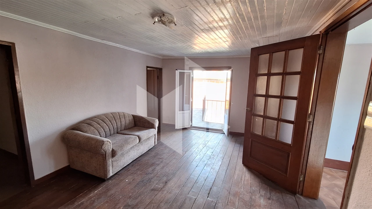 Moradia T3 para Venda em São Miguel do Outeiro e Sabugosa Foto 8