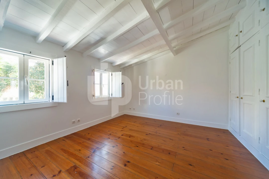 Apartamento T2 para Arrendamento em Misericórdia Foto 8