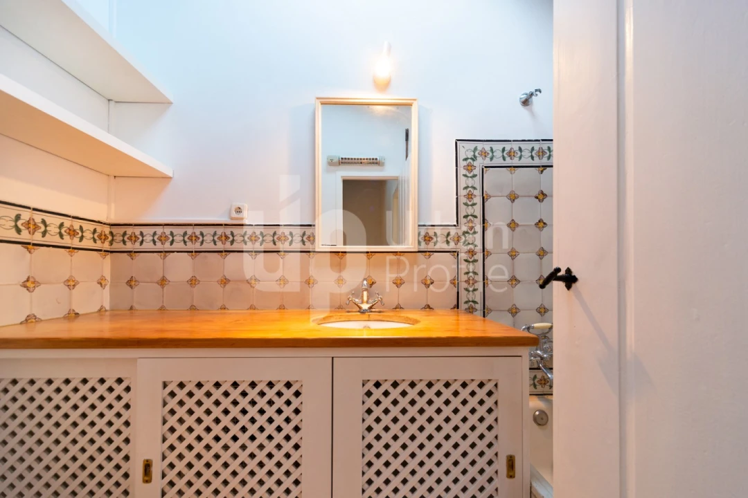 Apartamento T2 para Arrendamento em Misericórdia Foto 9