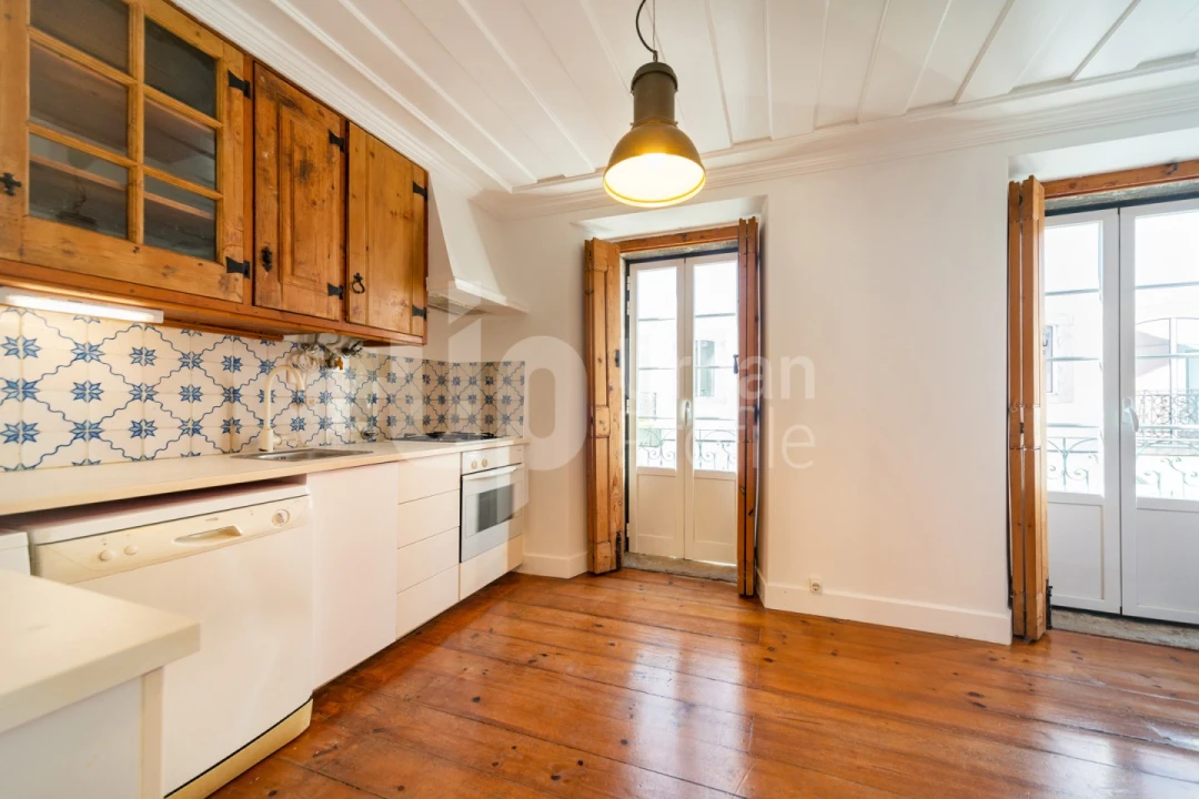 Apartamento T2 para Arrendamento em Misericórdia Foto 4