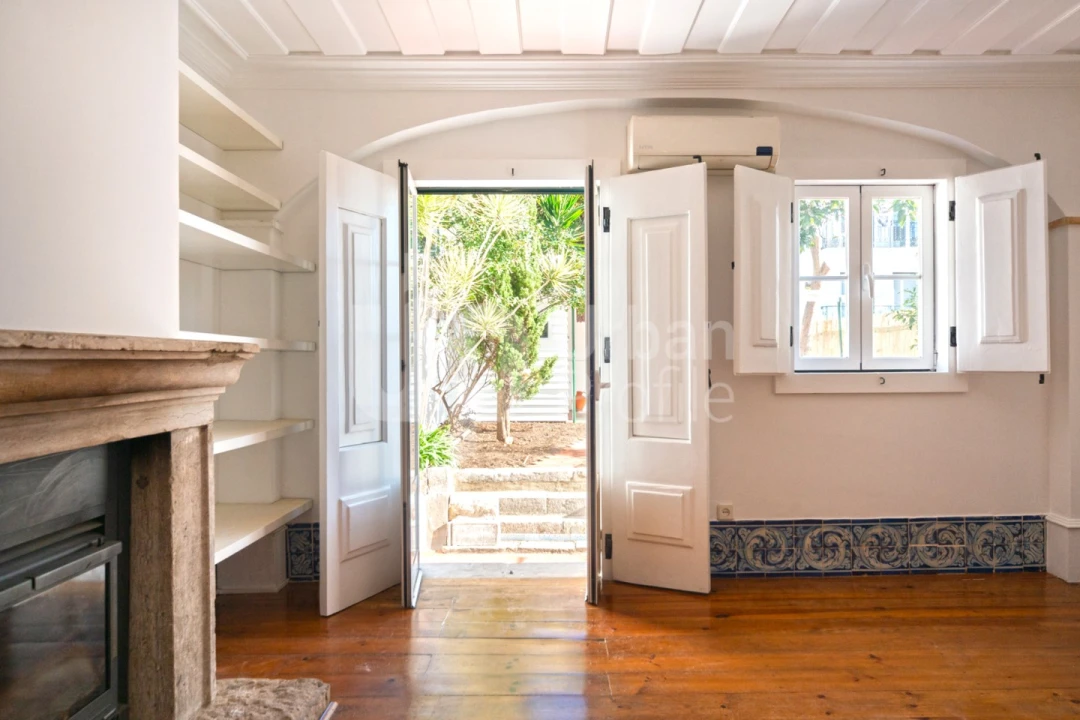 Apartamento T2 para Arrendamento em Misericórdia Foto 2