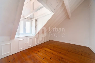 Apartamento T2 para Arrendamento em Misericórdia