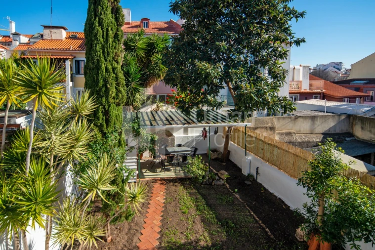 Apartamento T2 para Arrendamento em Misericórdia Foto 13