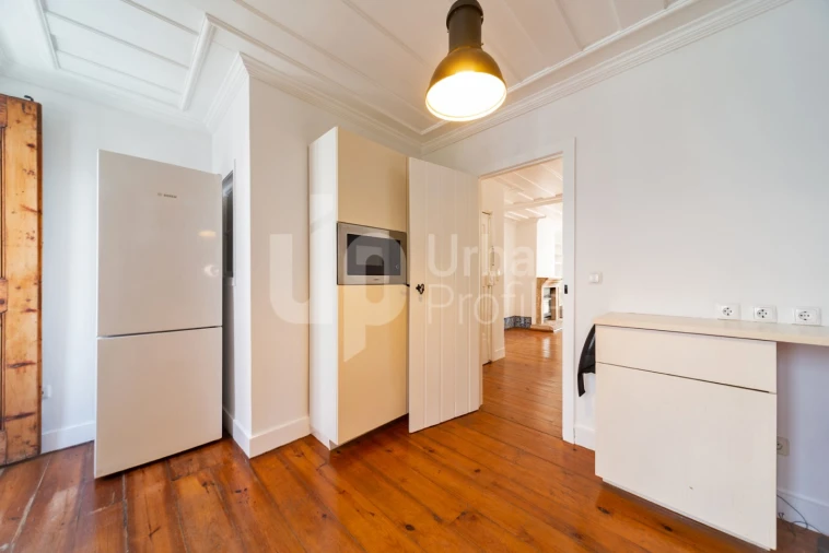Apartamento T2 para Arrendamento em Misericórdia Foto 5