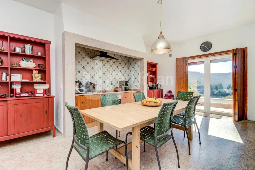 Quinta T4 para Venda em Lousa Foto 8