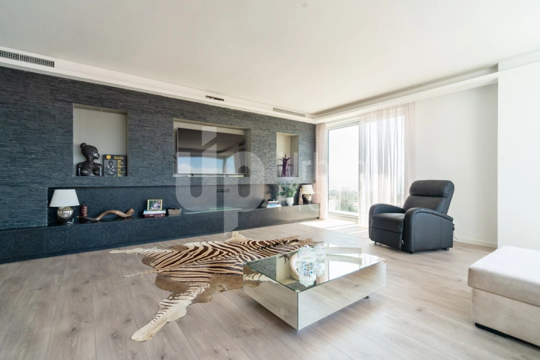 Apartamento T4 para Venda em Cascais e Estoril Foto 8