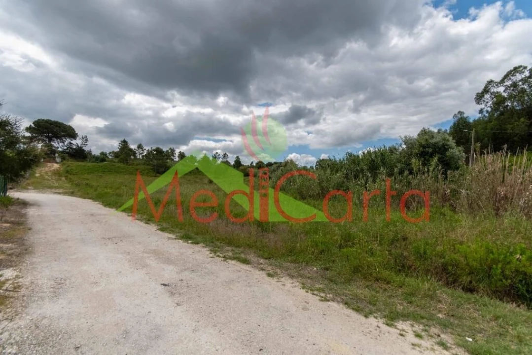 Terreno para Venda em Aveiras de Cima Foto 11
